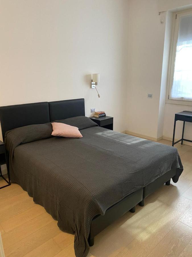 Lovely Apartment In The New Porta Nuova Area Милано Екстериор снимка