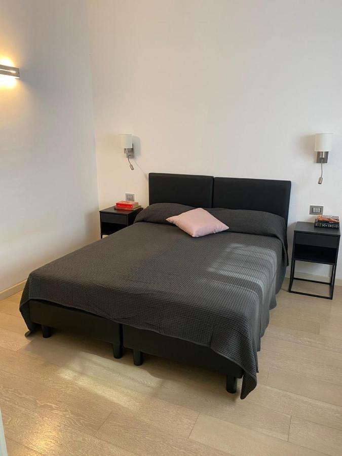Lovely Apartment In The New Porta Nuova Area Милано Екстериор снимка