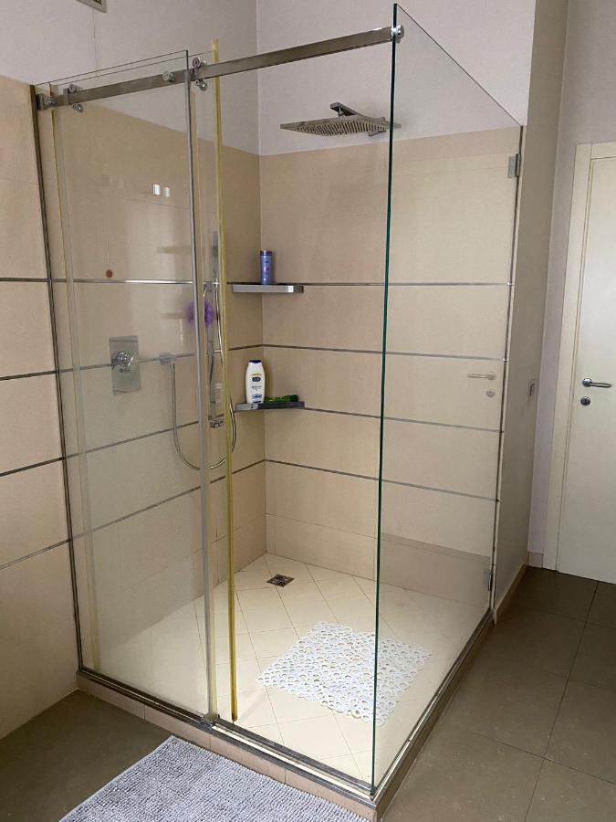 Lovely Apartment In The New Porta Nuova Area Милано Екстериор снимка