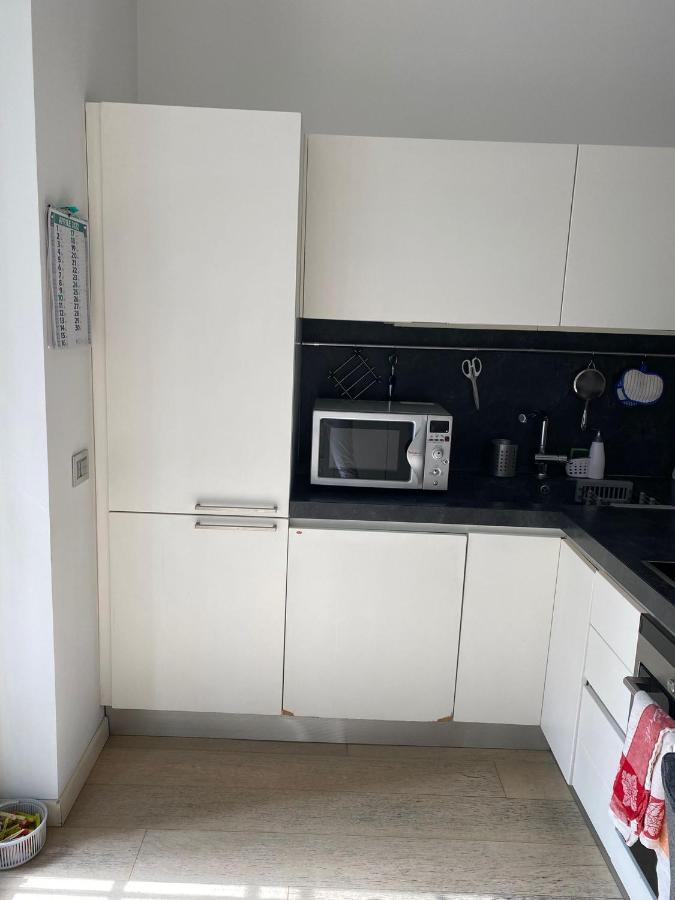 Lovely Apartment In The New Porta Nuova Area Милано Екстериор снимка